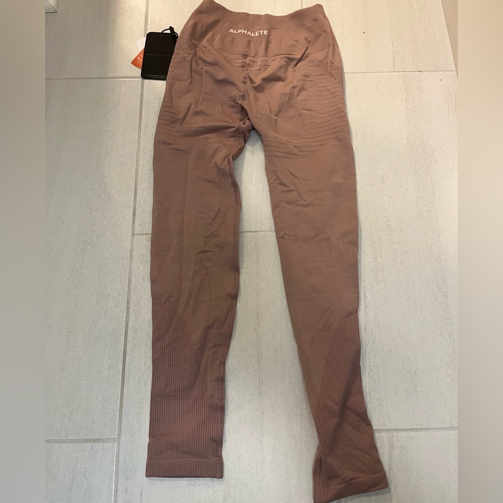 NEW blush alphalete leggings. Size small